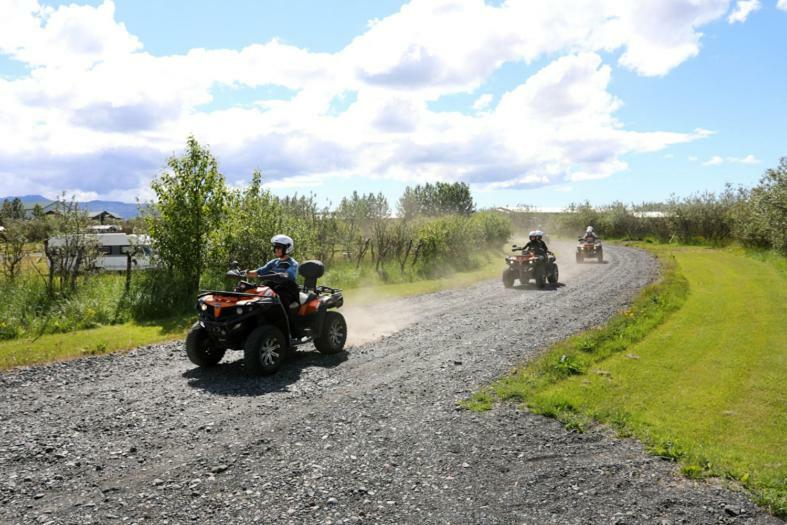 Hellisholar Cottages Hvolsvöllur Buitenkant foto
